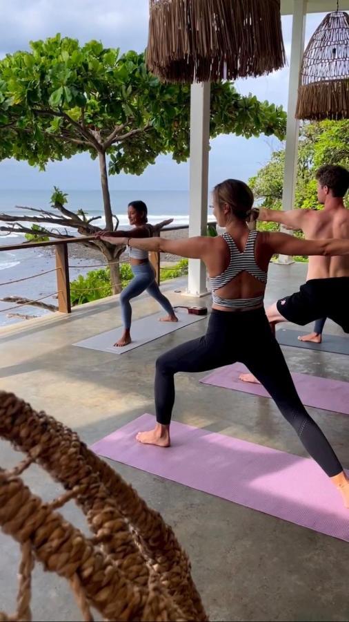 Laola Surf Camp El Sunzal Otel La Libertad Dış mekan fotoğraf